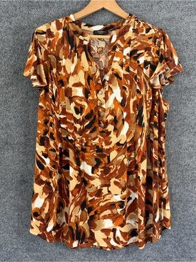 Cocomo Womens 2X Flutter Sleeve Top Brown Tan V Neck Office Casual Stretch